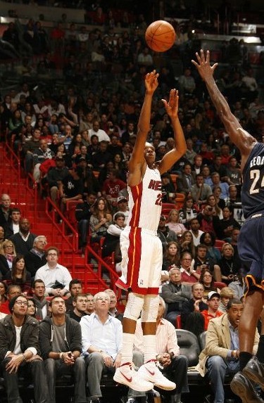 内赛场两条 内赛场两条